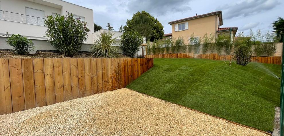 Aménagement paysager d'un jardin à La Tour-de-Salvagny